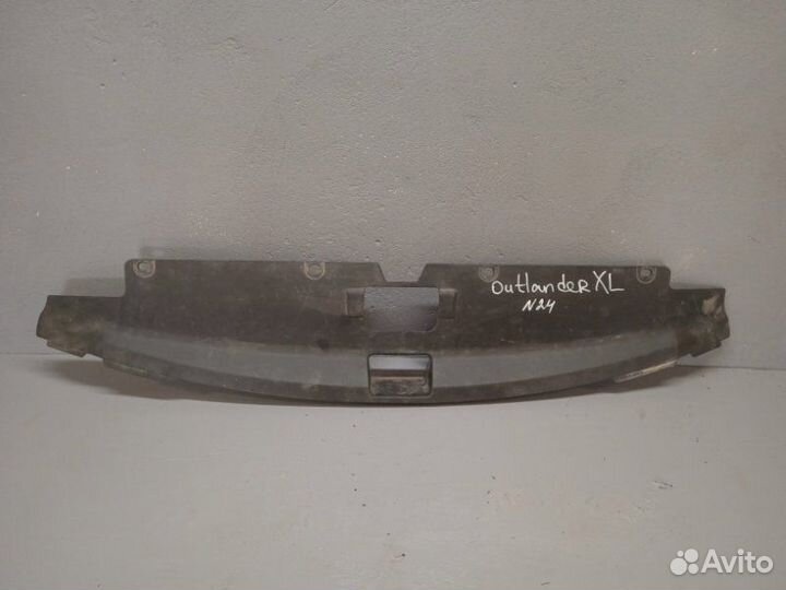 Накладка радиатора Mitsubishi Outlander Xl 2010