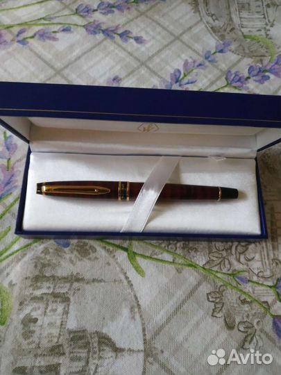 Перьевая ручка waterman