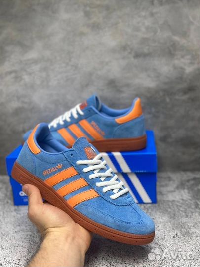 Кроссовки Adidas special