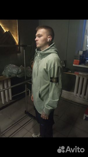 Stone island кофта на молнии