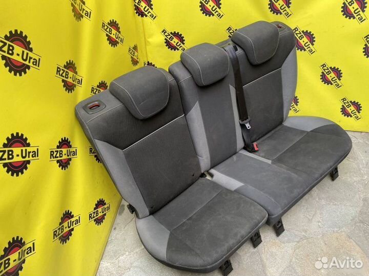Сиденье заднее Ford Focus 3 хэтчбек 1.6 iqdb