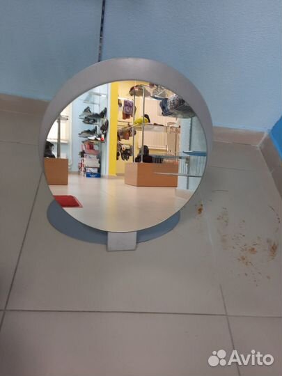 Зеркало напольное для магазина обуви