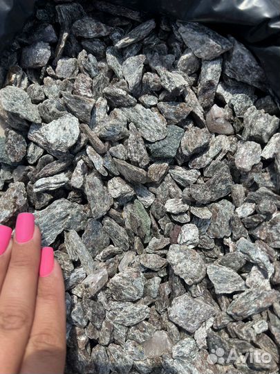 Крошка сланца для отсыпки и декора