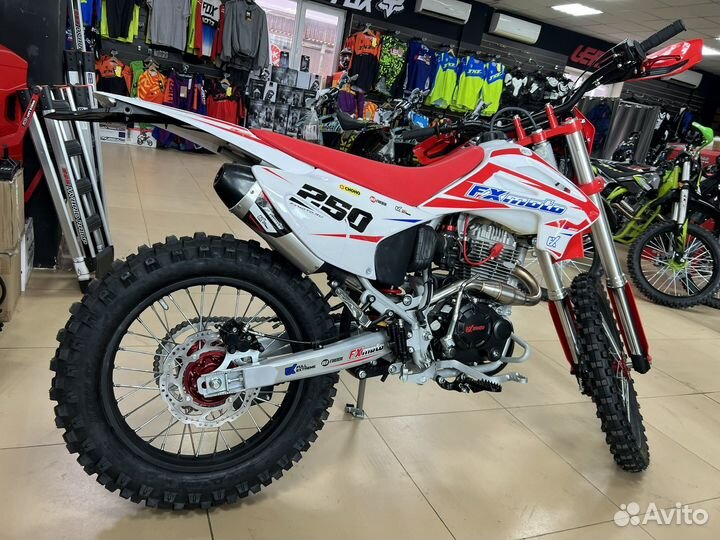 Мотоцикл эндуро Fxmoto YZ250 21/18