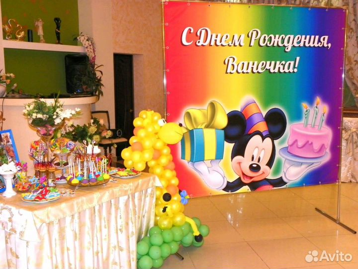 Оклейка машин, тенты, баннеры, световые буквы, рол