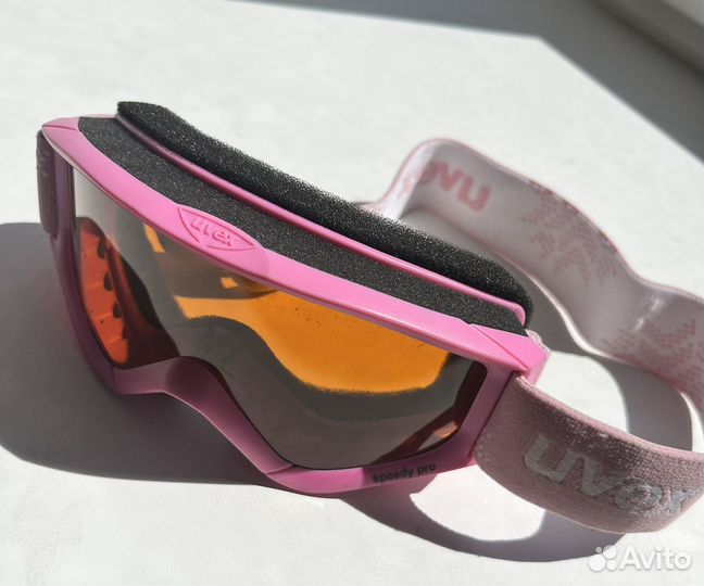 Горнолыжные очки uvex