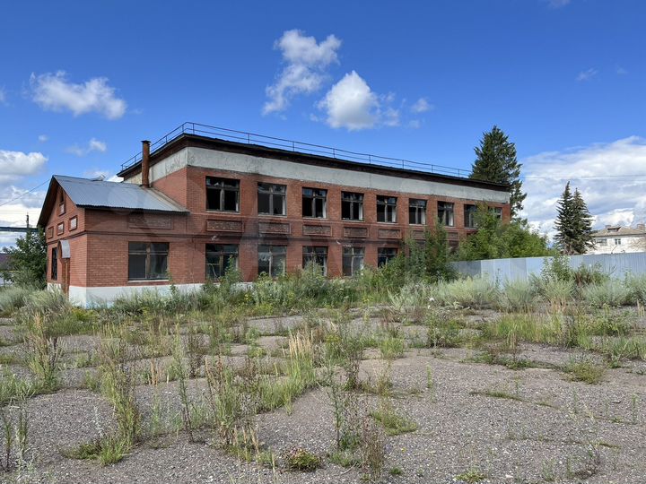 Здание, 600 м²