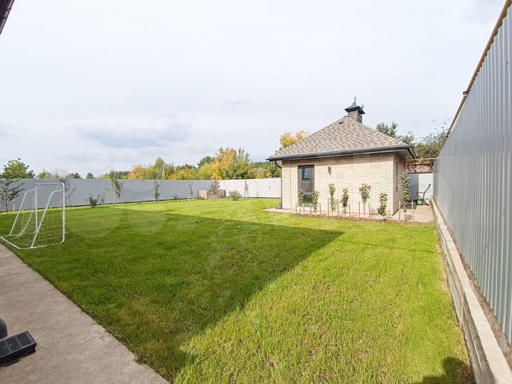 Дом 161 м² на участке 8 сот.