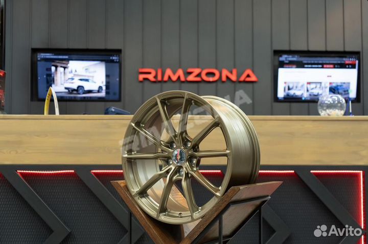 Литой диск HRE R17 5x112 sv