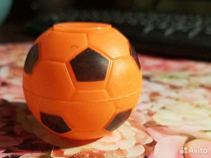 Спиннер в виде мячика