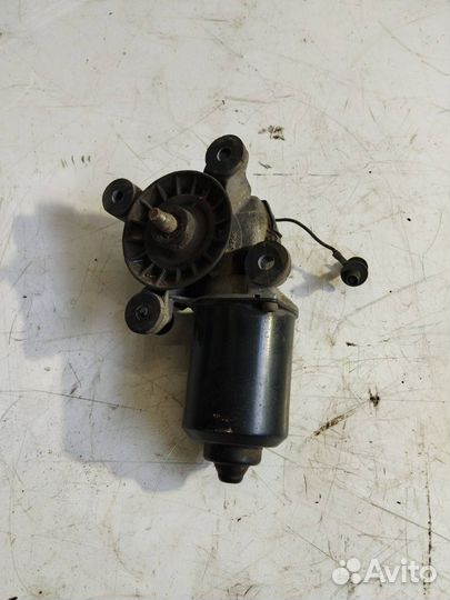 Моторчик трапеции дворников (стеклоочистителя)