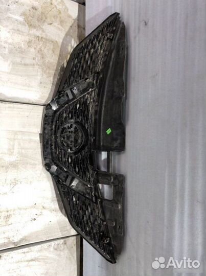 Решетка радиатора Nissan Qashqai J11