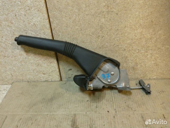 Рычаг стояночного тормоза Renault Logan 1 1.6 K7M