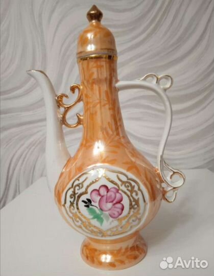 Продам кувшин