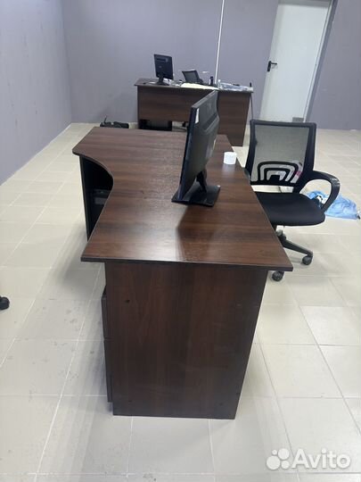 Офисная мебель бу столы тумбы шкафы стулья