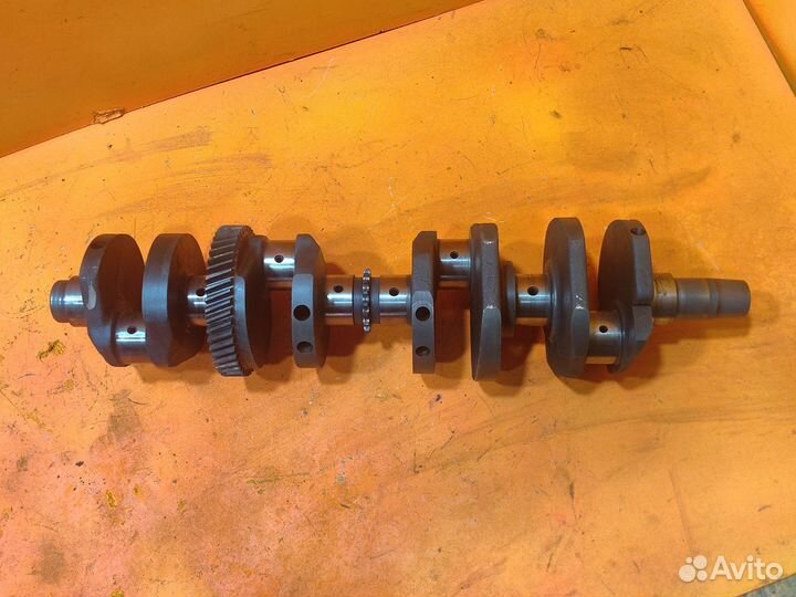 Коленвал Suzuki GSX 750E R703 83г