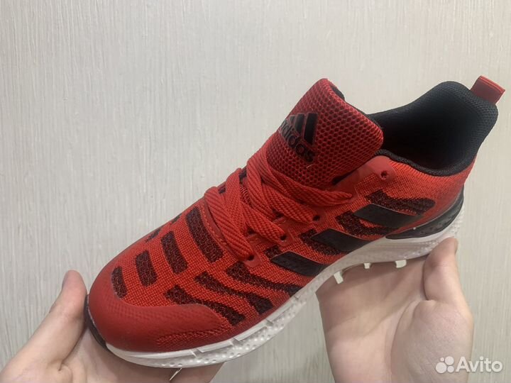 Кроссовки adidas