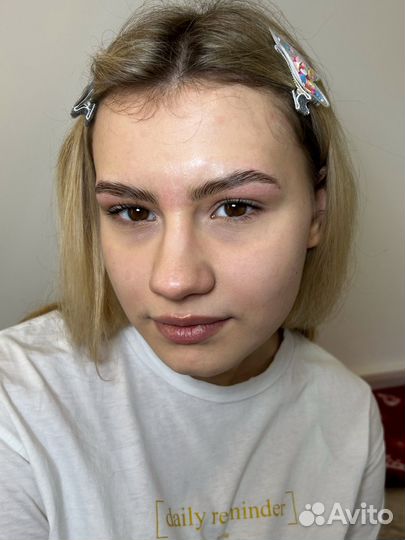 Ресницы и брови