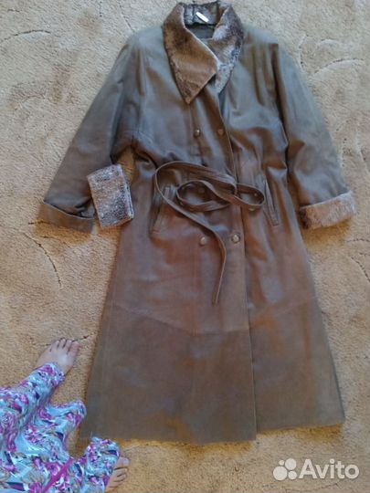 Продаю плащ женский кожаный