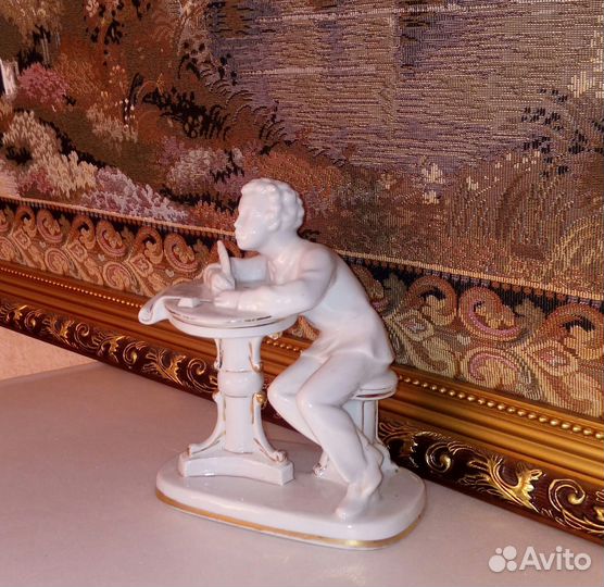 Статуэтка. «Пушкин». лфз