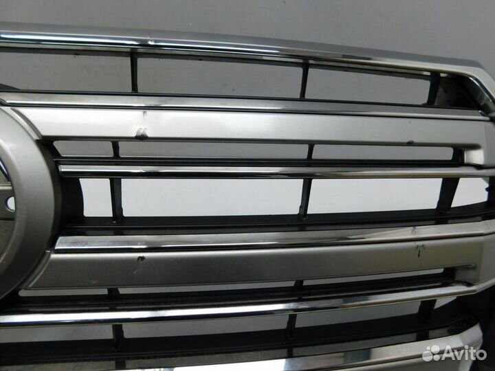 Решетка радиатора Land Cruiser (200) (04750)