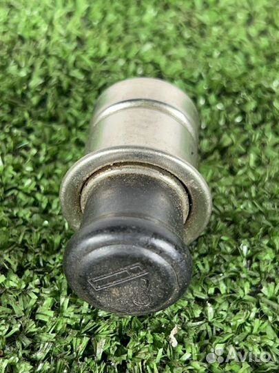 Прикуриватель Toyota Celica ZZT231 2ZZ-GE 2002