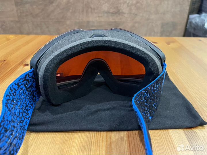 Горнолыжная маска Oakley Fall Line L
