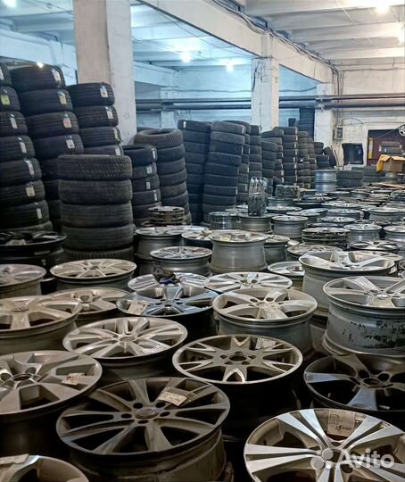 Bridgestone Alenza LX100 205/55 R16