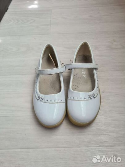 Туфли для девочки 32 рр