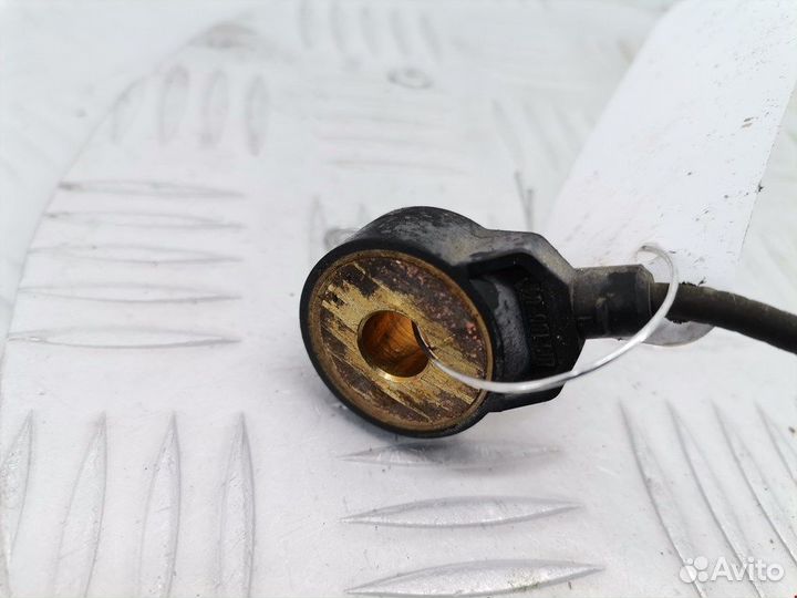 Датчик детонации для Opel Astra H 55353316