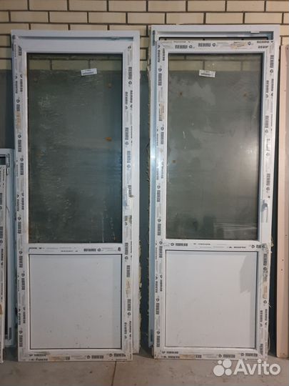 Двери пластиковые бу