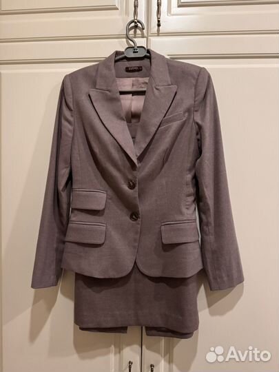 Костюм пиджак и юбка lusio