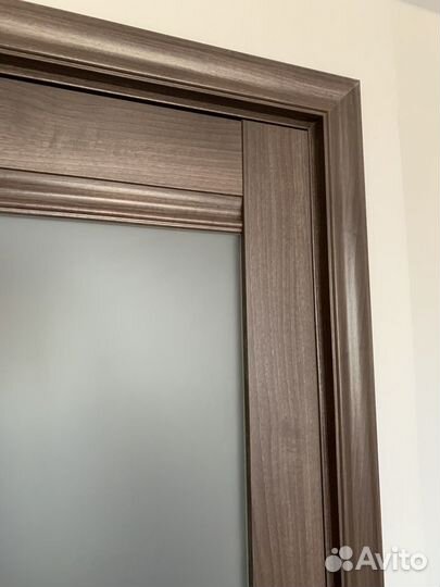 Дверь межкомнатная со стеклом