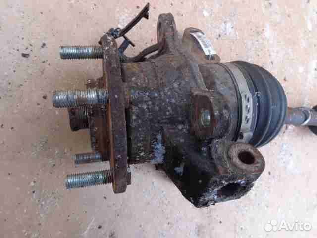 Кулак поворотный правый Mitsubishi Outlander XL