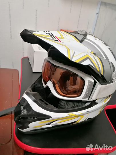 Мотошлем кроссовый