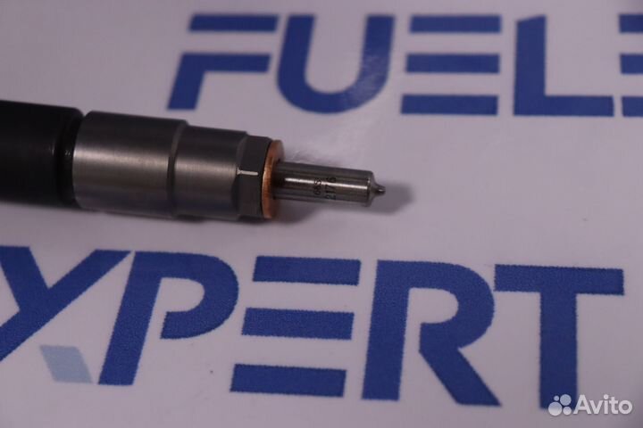 Форсунка топливная 0445110616