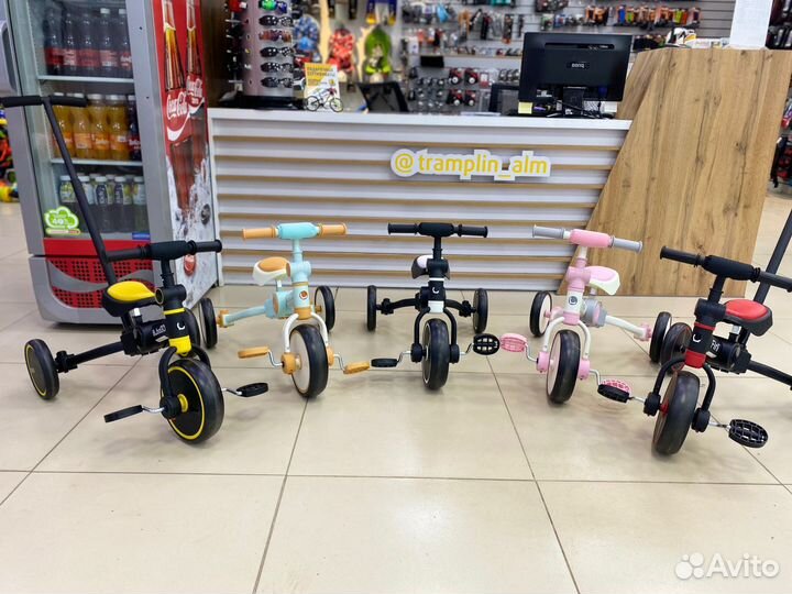 Трехколесный велосипед 