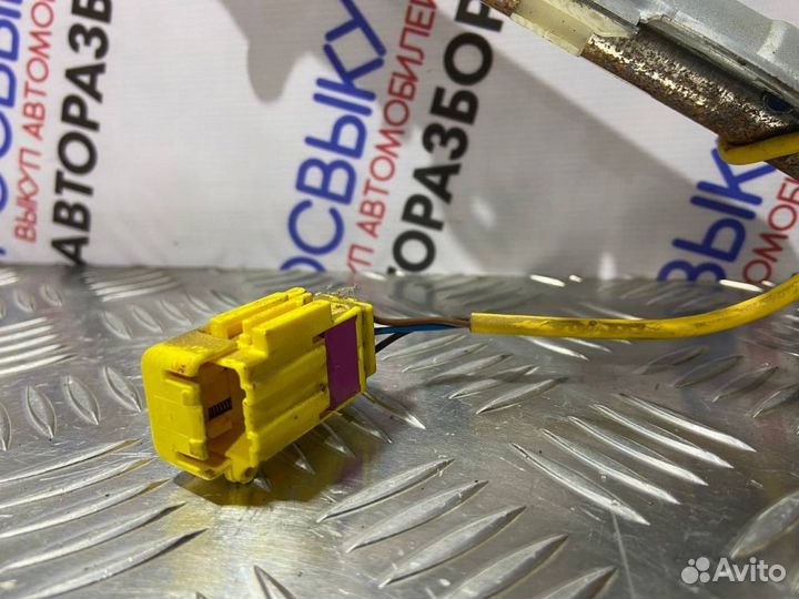 Шторка безопасности Volkswagen Touareg 7L