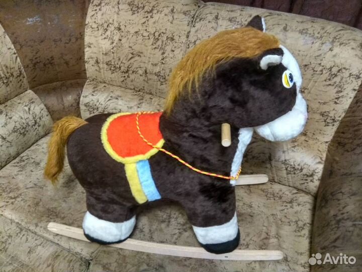 Лошадка-качалка