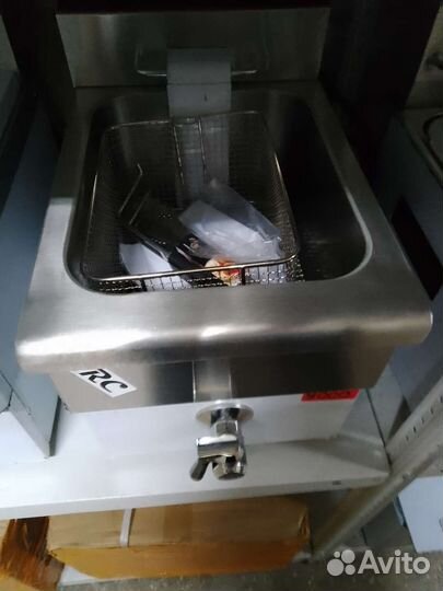 Фритюрница 12 литров с краном