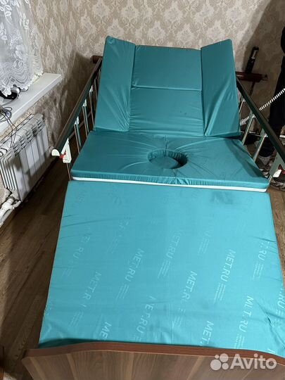 Медицинская кровать для лежачих больных MET revel