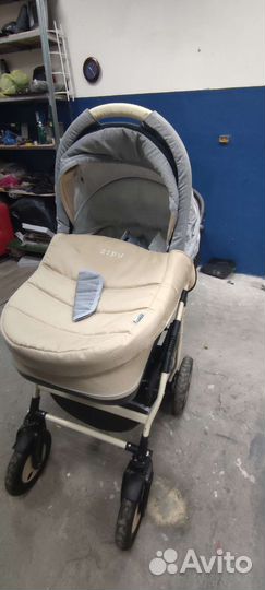Коляска классная удобная