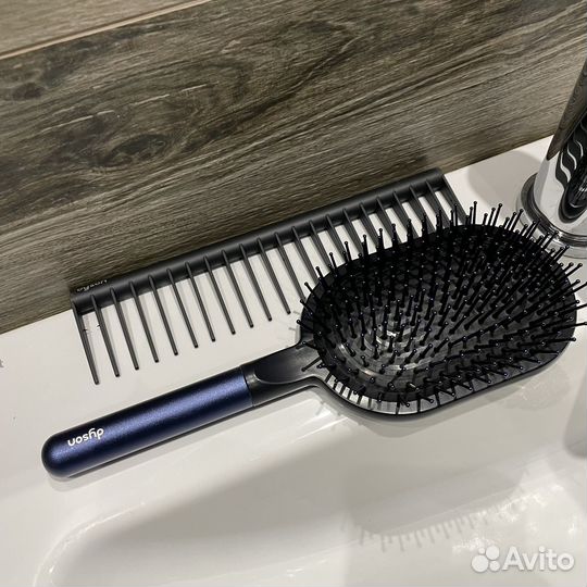 Профессиональный набор расчесок