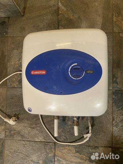 Водонагреватель ariston