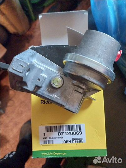 Насос подкачки John deere DZ120069