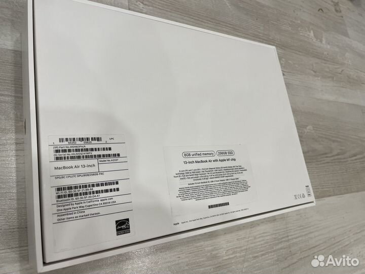 Macbook air m1 8/256 space gray