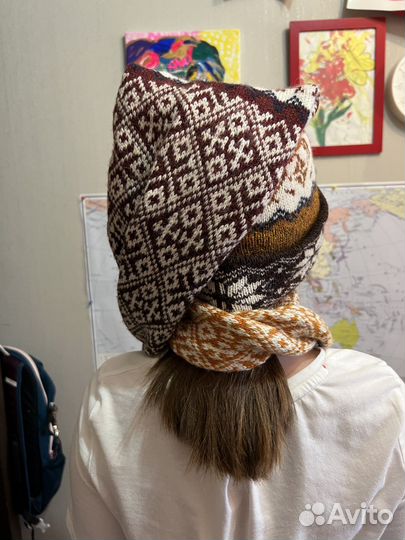 Шапка зимняя для девочки 7-9 лет