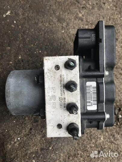 Блок ABS 8E0614517BA 2.0 Турбо бензин Audi