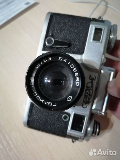 Пленочный фотоаппарат