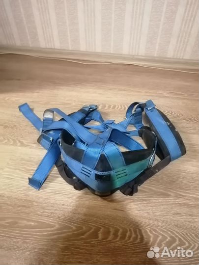 Страховочная привязь